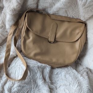 Vintage Tan Crossbody Bag with Minimalist Design NWOT